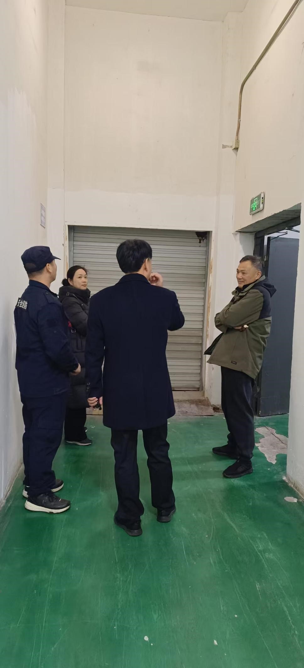 水晶城仓库安全大查抄筑牢安全防线