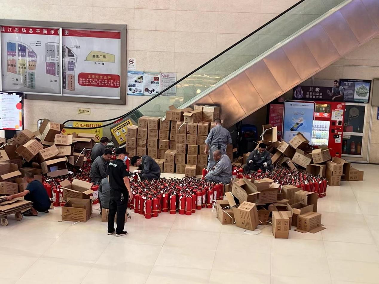 严查严管严治，钱江商城实现灭火器更换工作