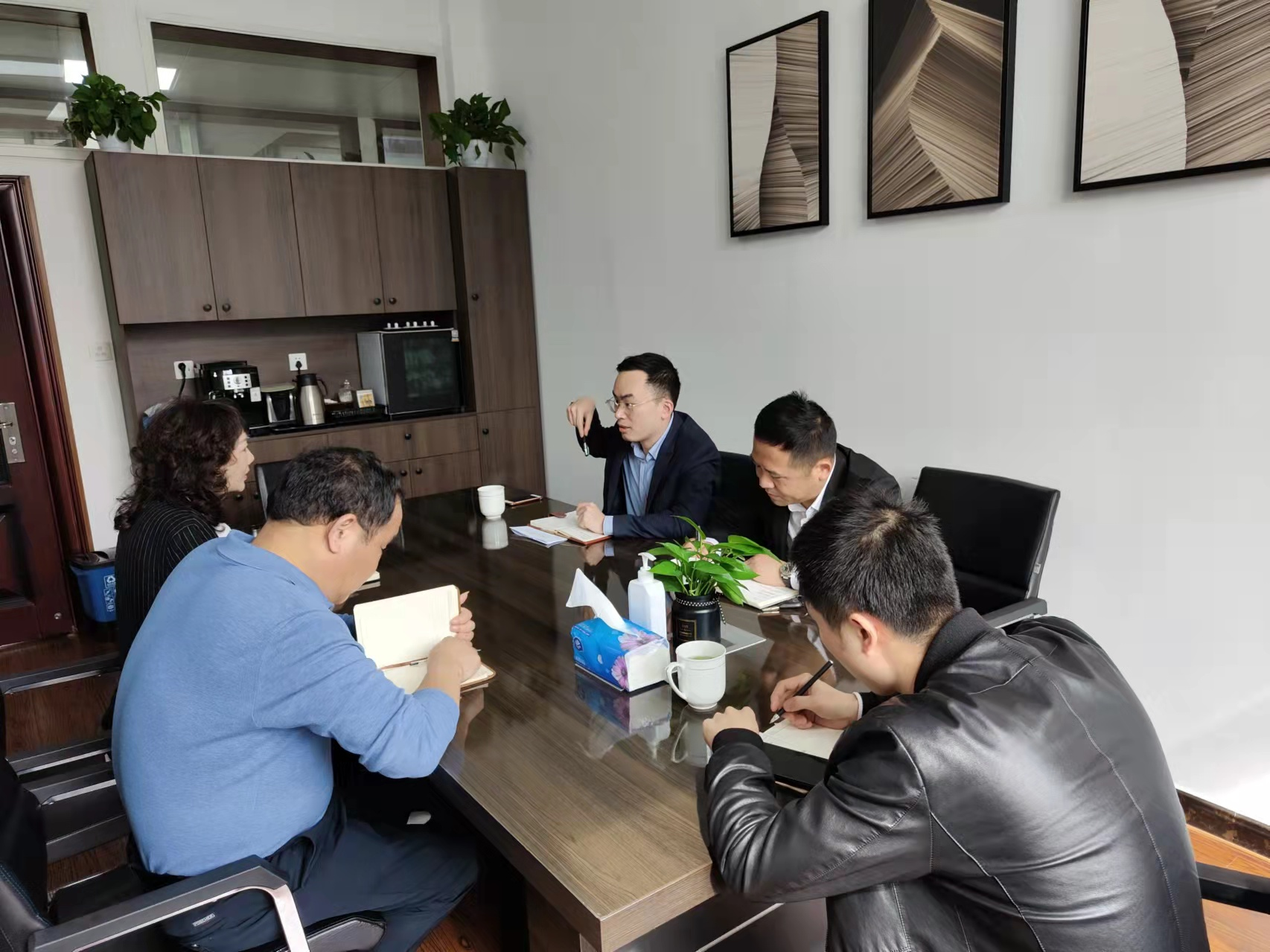 塘栖镇当局辅导光临园区调研