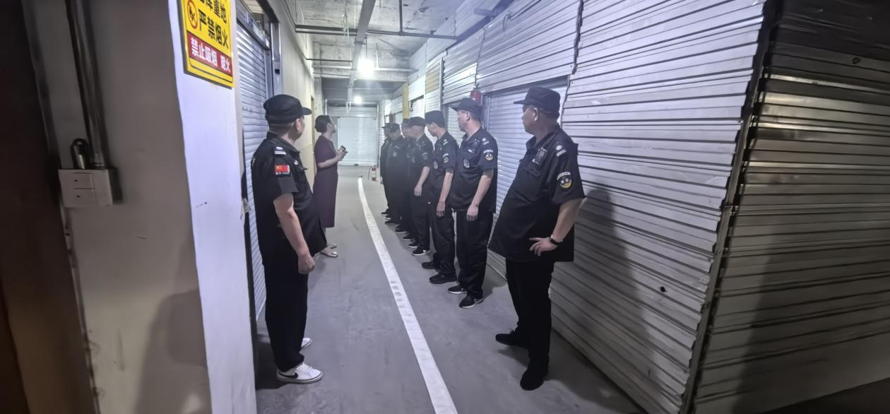 钱江商城发展仓库专项查抄及应急演练筑牢安全防线