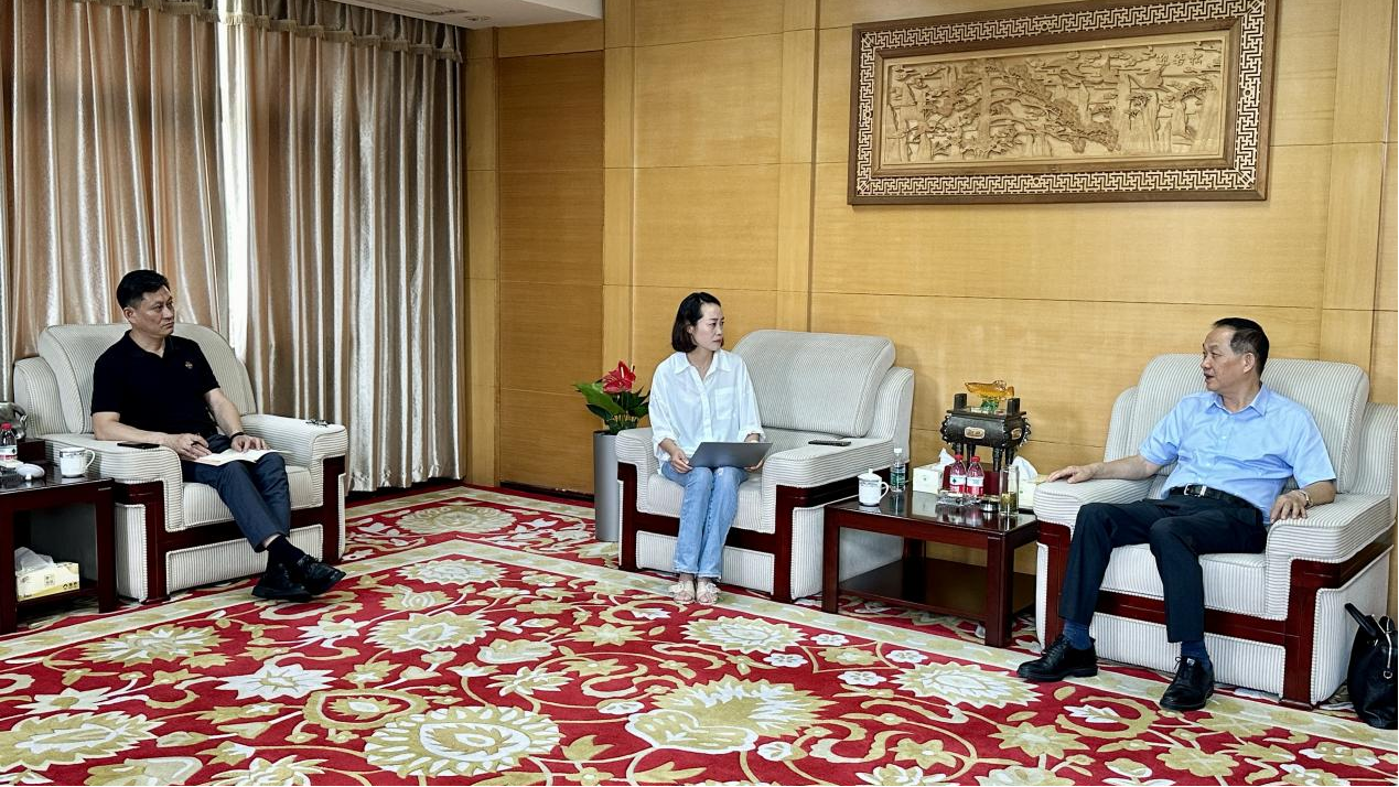 集团董事长调研杭州聚星新资料，同谋将来发展