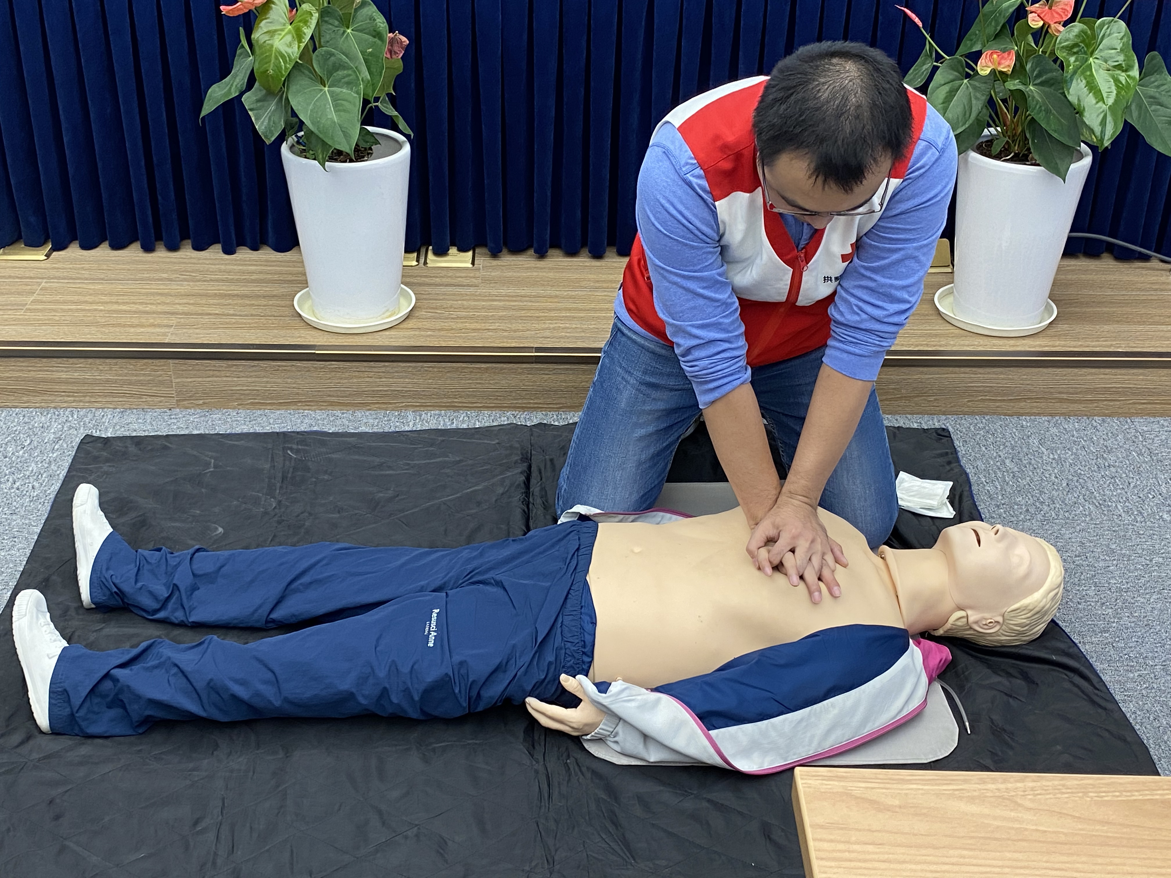 钱江商城参与上塘街路总工会组织发展急九纂救护培训